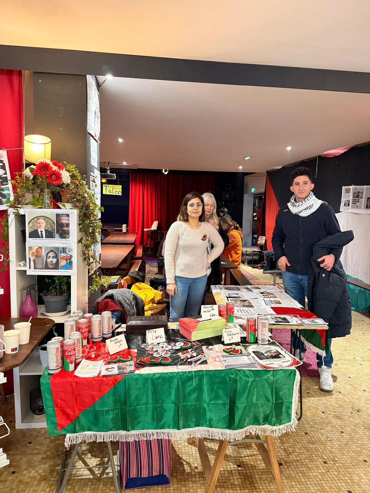 Stand solidaire en Finistère